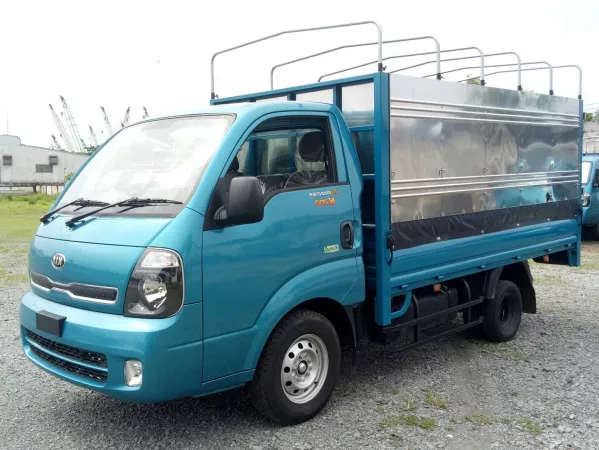 Dịch vụ thay Kính chắn gió xe tải KIA 1.4 tấn tận nơi